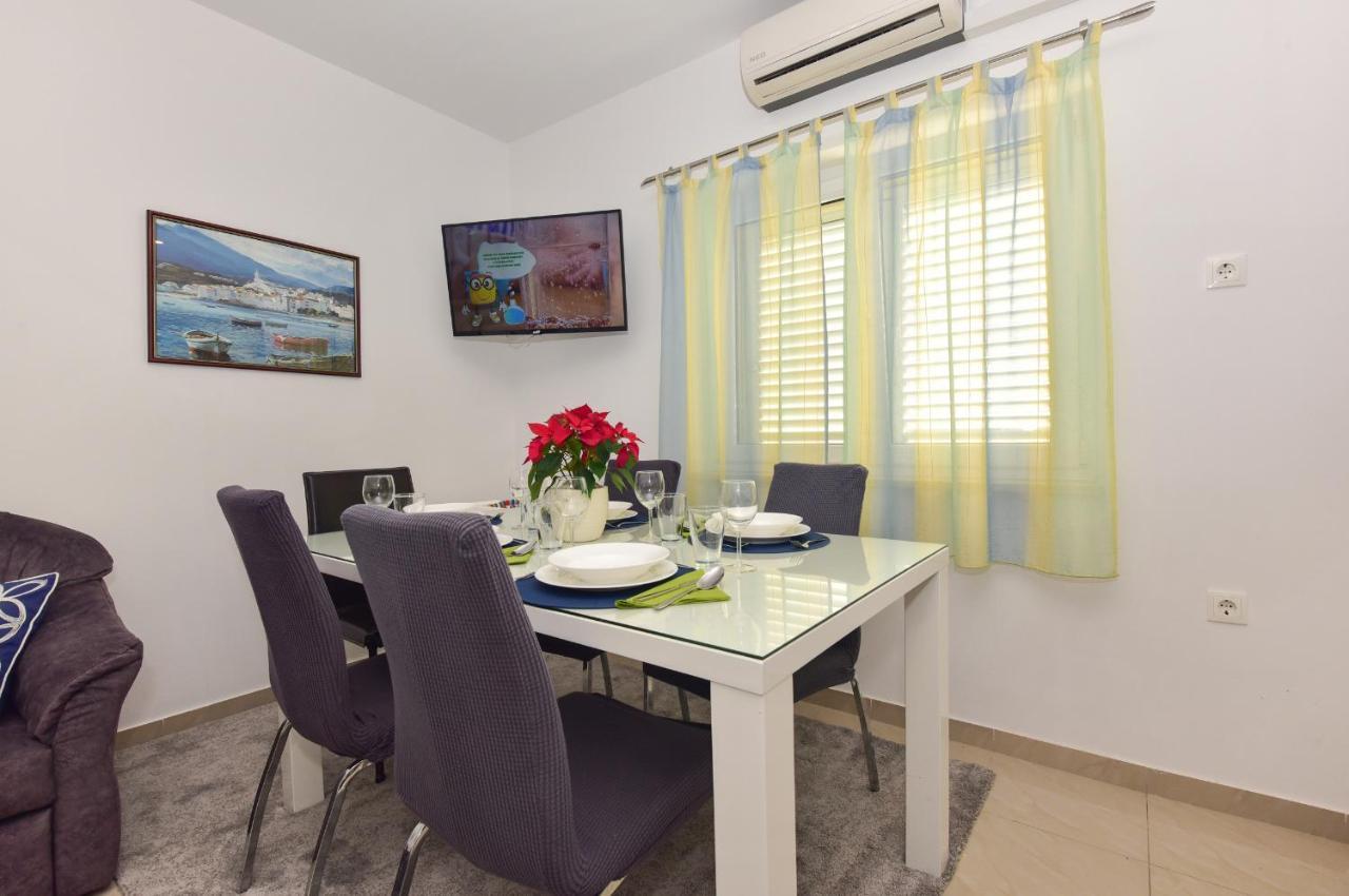 Antonio Apartamento Makarska Exterior foto