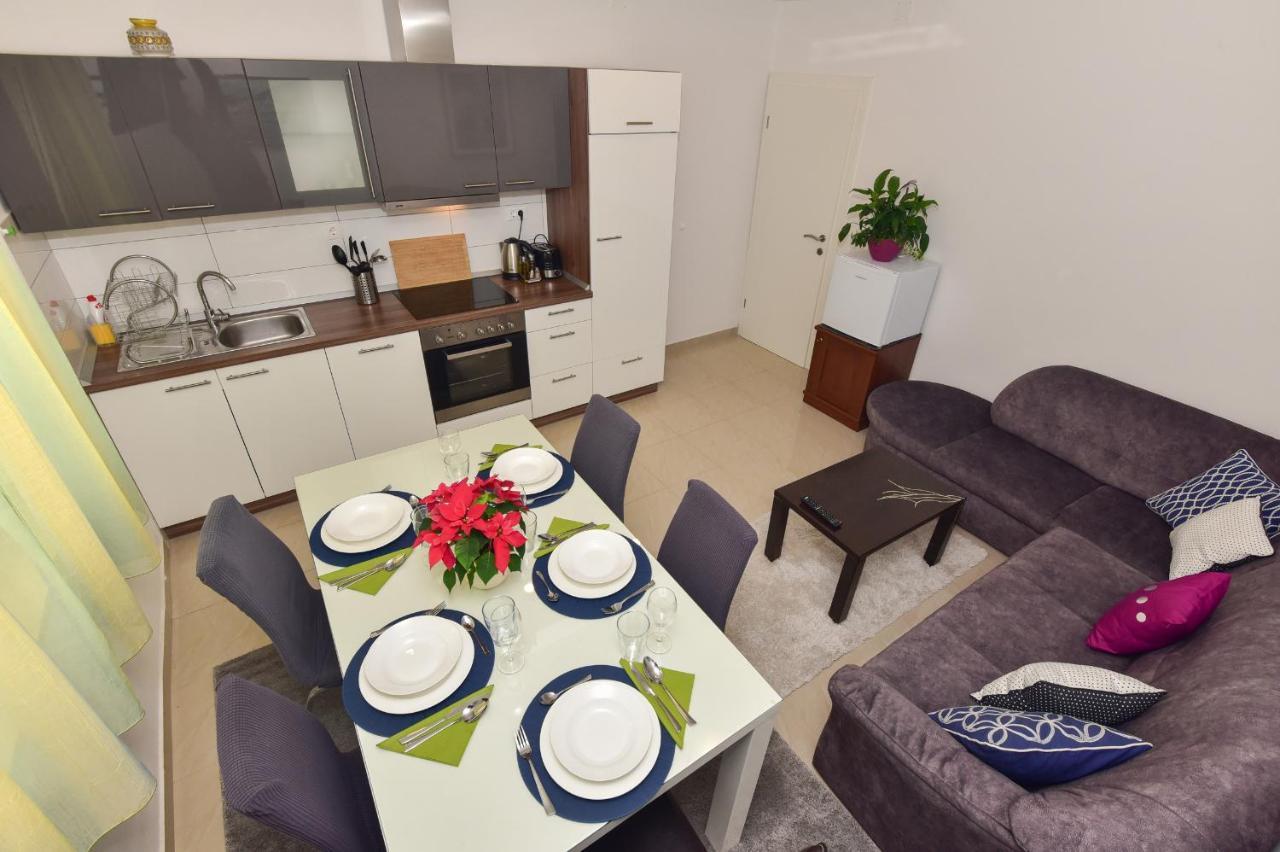 Antonio Apartamento Makarska Exterior foto